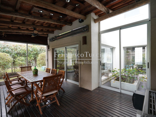 Casa En Venta 6 Ambientes Altos Del Sol
