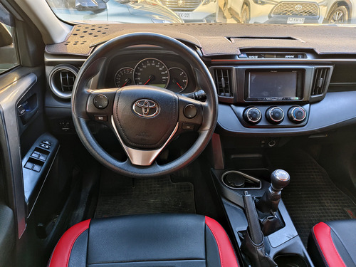 Toyota RAV4 2.0 4X2 STD MT 5P