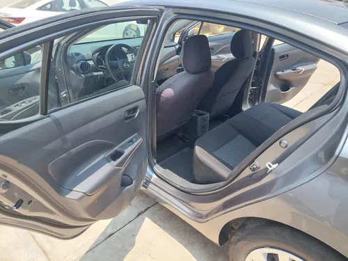 Nissan Versa 1.6 Sense Cvt
