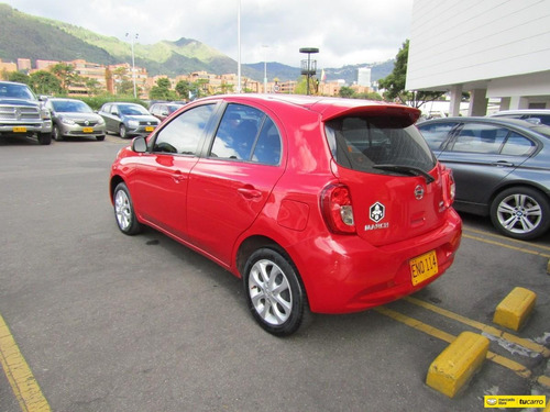 Nissan March 1.6 Sense Automático