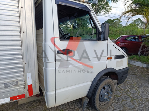 Iveco 35.10 Ano 1999 Com Bau 3,3m
