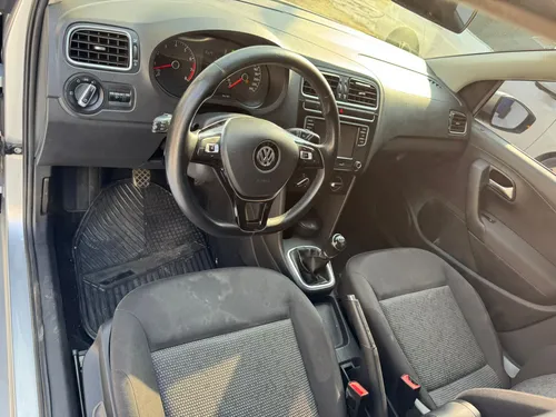 Volkswagen Polo 1.6 L4 Sound Mt