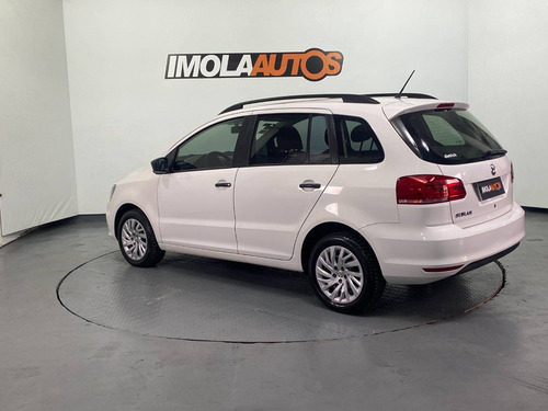 Imagen 6 de 17 de Volkswagen Suran 1.6 Comfortline L15 2017-imolaautos