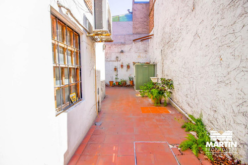 Casa En Venta 3 Amb Con Patio En Munro