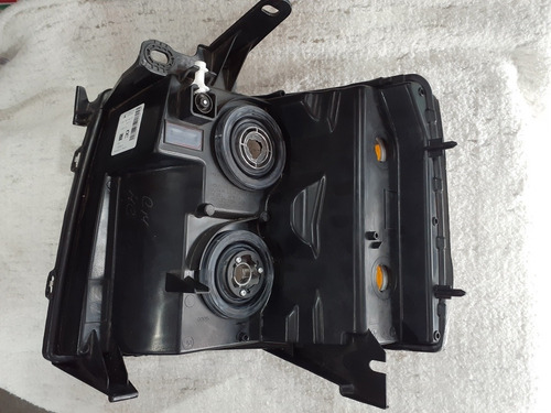 Faro Chevrolet Silverado 2008/2016 Marca Tyc Par