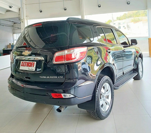 Imagem 4 de 15 de Gm Trailblazer Ltz 4x4 07 Lugares 2013