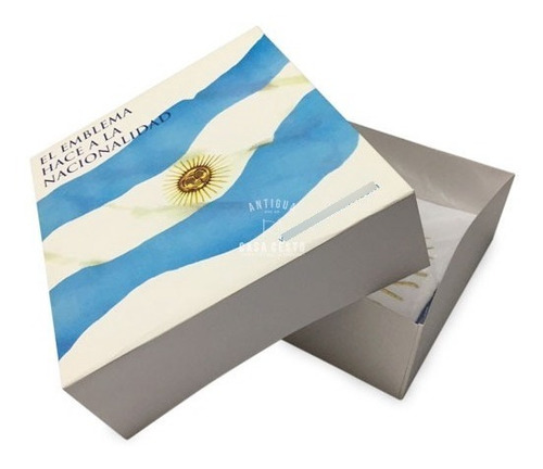 Imagen 2 de 6 de Hermosa Caja Para Regalo O Guardado De Banderas - Plegable