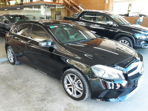 Imagen 16 de 21 de Mercedes-benz Clase A 2017 1.6 A200 Urban 156cv