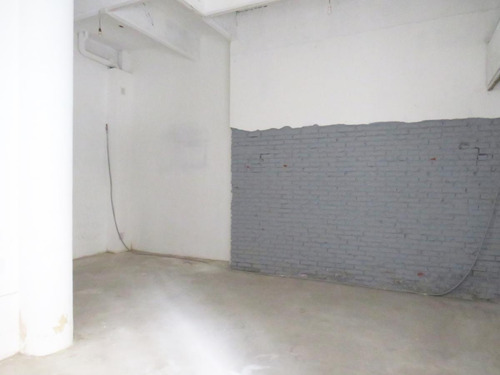 Venta Local Comercial Con Renta- Ciudad Vieja