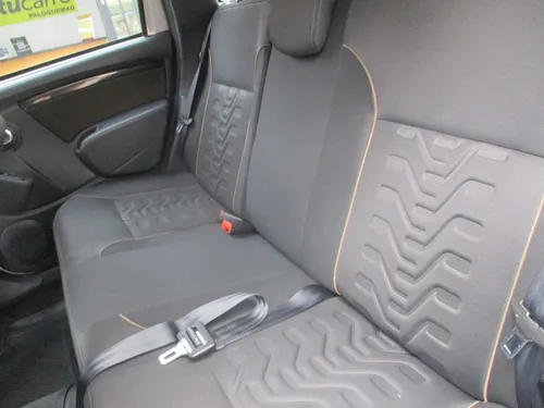 Renault Duster 1.6 DYNAMIQUE DAKAR 4X2 MT AA
