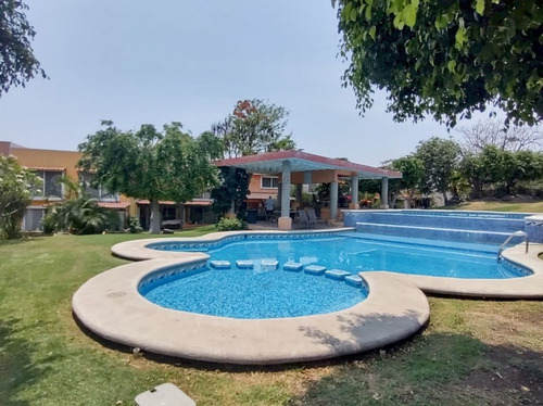 Casa Estilo Mediterráneo En Un Solo Nivel En Burgos Bugambilias, Temixco Morelos.