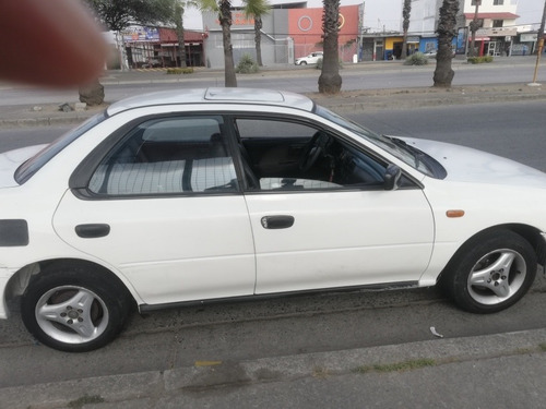 Imagen 3 de 5 de Subaru Impreza 1995 Sedan