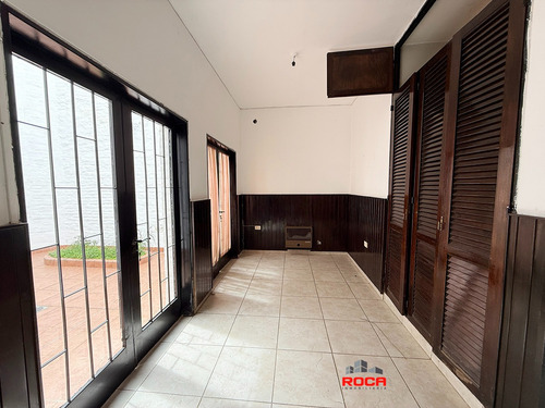Amplia Casa En Venta En El Centro De San Salvador De Jujuy