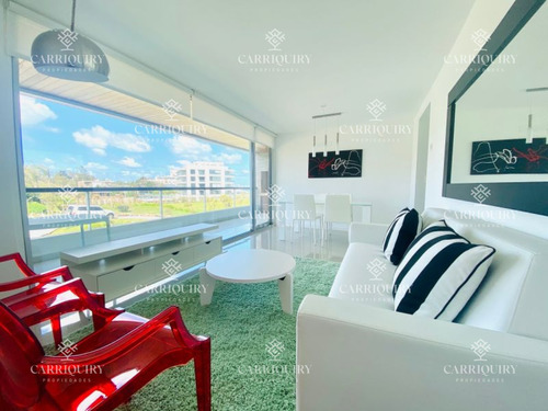 Venta Y Alquiler De Apartamento De  2 Dormitorios En Pinares, Punta Del Este