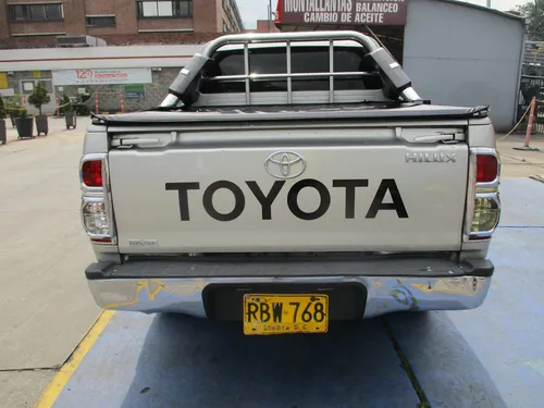 Toyota Hilux Doblecabina 4x2 2700cc Mt