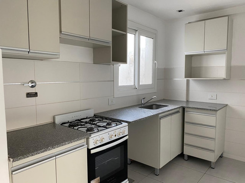 Departamento En Alquiler De 1 Dormitorio En La Plata