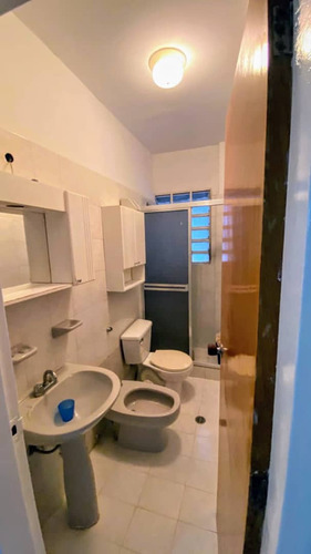 Alquiler Apartamento Ubicado En Santa Mónica, Caracas. Dtto. Capital Yh
