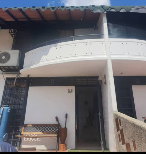 Venta Town House Ubicado En La Casona.nueva Casarapara Guarenas 