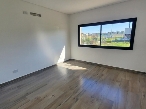 Imagen 9 de 17 de Pilar Del Este. San Ramiro. Vta. Casa 4 Ambientes Con Cochera.