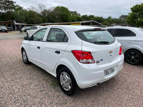 Imagem 5 de 8 de Chevrolet Onix 1.0 Mpfi Joy 8v Flex 4p Manual