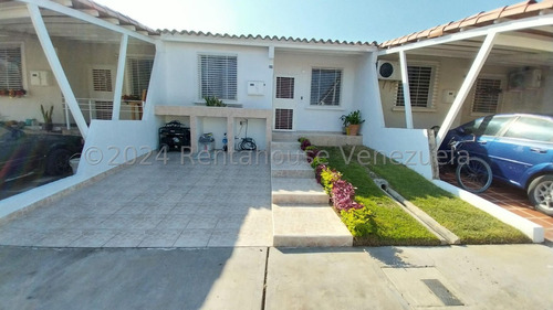 $$ Y/m Bonita Casa En Venta Con Espacios Modernos, Cocina Equipada , Luces Led En Conjunto Cerrado Cabudare-lara # 24-14967 ** Oportunidad De Inversión **