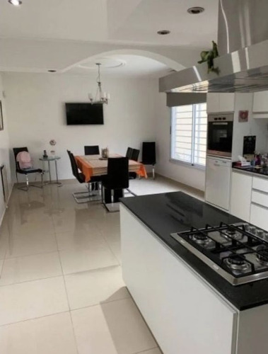 Casa En Venta En Villa Sarmiento