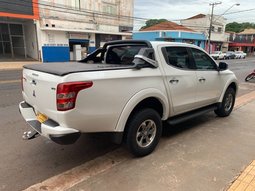 Imagem 4 de 14 de Mitsubishi L200 Triton Sport Hpe 2.4 Branco 2018