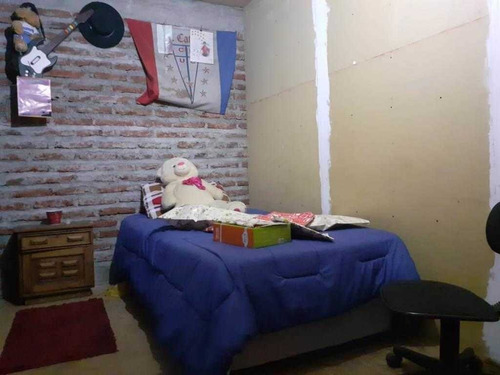 Excelente Ubicación Casa 2d 1b Las Araucarias-la Florida