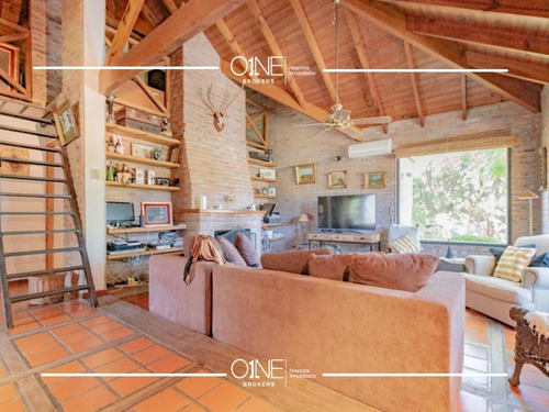 Imagen 14 de 26 de Casa En Espectacular Lote Doble En Esquina !!