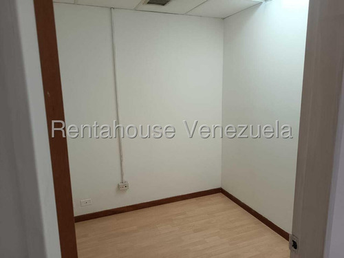 Oficina En Alquiler En Campo Alegre Mls 25-17676 Yf