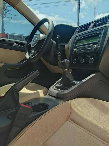 Volkswagen Jetta 2.0 Comfortline Flex 4p Manual