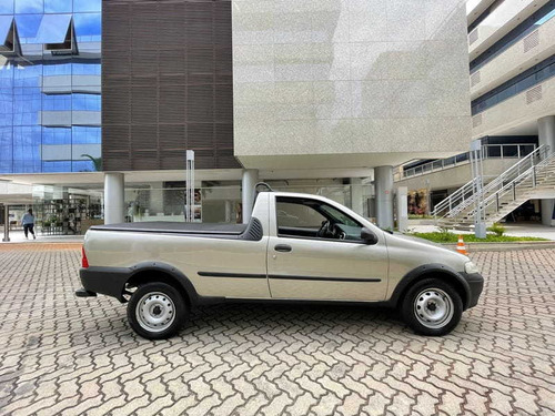 Imagem 5 de 12 de Fiat Strada Working 1.5mpi 2p 2002