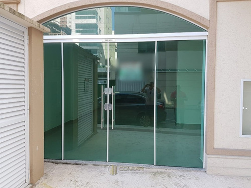 Imagem 1 de 5 de Sala Comercial Com 01 Vaga Na Meia Praia! - Sc0052-d-1
