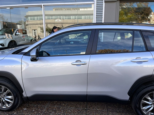 Imagen 4 de 9 de Toyota Corolla Cross Xei Cvt