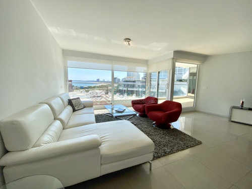 Apartamento En Mansa, 3 Dormitorios *- Ref: 2850