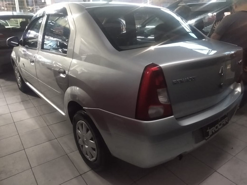 Imagem 4 de 9 de Renault Logan 2010 Basico