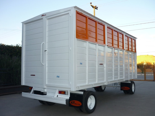 Imagen 7 de 25 de Acoplado Trailer 6 Cheques Cerrado Taller Rodante 5 Mts 4 Tn
