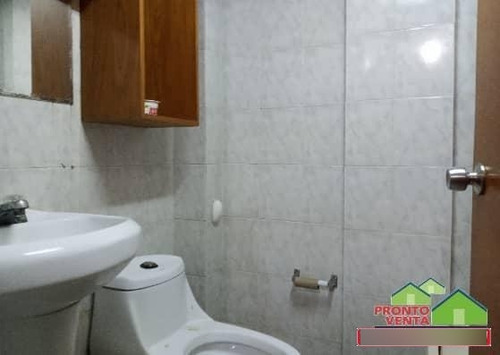 Oficina En Venta En Porlamar Calle El Colegio