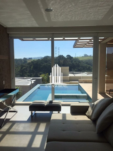 Imagem 9 de 15 de Casa / 3 Quartos E 6 Banheiros / Piscina/ Closet/ Deck/ Sala Jantar - Al532