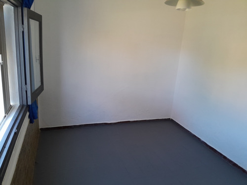 Alquila. Casa 2 Dorm. Ent Auto C/aire Dormitorio