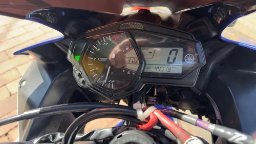Yamaha R3 Azul Gris