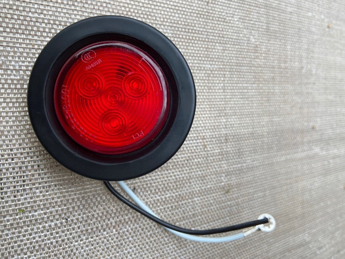 Imagen 2 de 4 de Foco Led Trocha Rojo Redondo 2 Pulgadas Ramplas Remolques