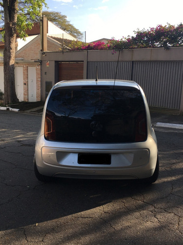 Imagem 5 de 10 de Volkswagen Up! 2016 1.0 Tsi Move 5p