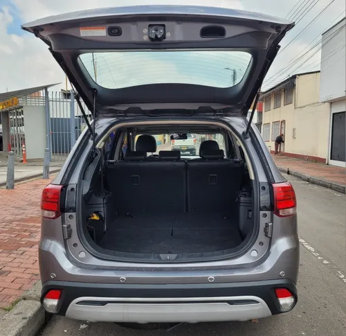Mitsubishi Outlander 2.4 Kaiteki 4x4 automática
