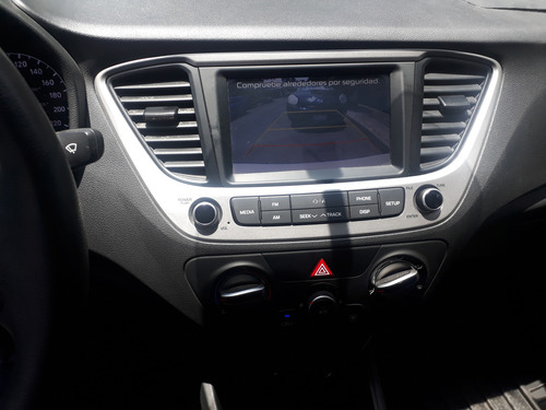 Hyundai Accent 1.6 Sedan Gl Mid Mt
