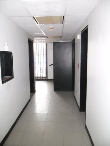 Imagen 10 de 12 de En Venta Local Comercial 4 Niveles Ubicado En Valencia Código 574296