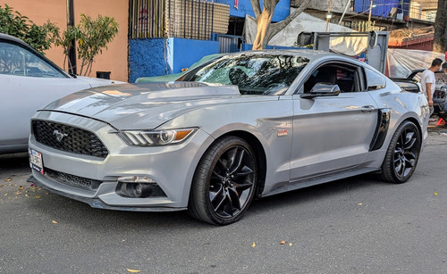 Ford Mustang 3.8 Coupe 3.7 V6 At