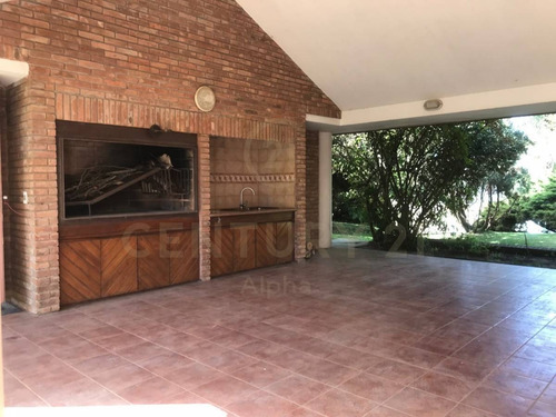 Imagen 29 de 30 de Excepcional Residencia Con Hermoso Parque En Atlantida.