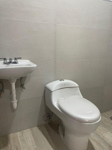 Departamento En Venta En Col. La Moderna