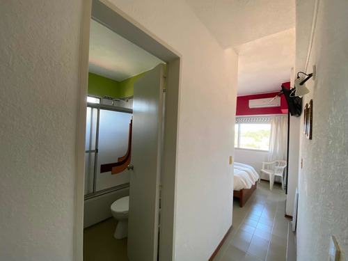 Imagen 9 de 10 de Dueño Vende Apartamento Torre Antares 2 Dormitorios 2 Baños 2 Garages .punta Del Este